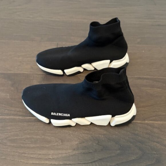 Balenciaga Men's Speed Trainers with bag - Picture 4 of 5